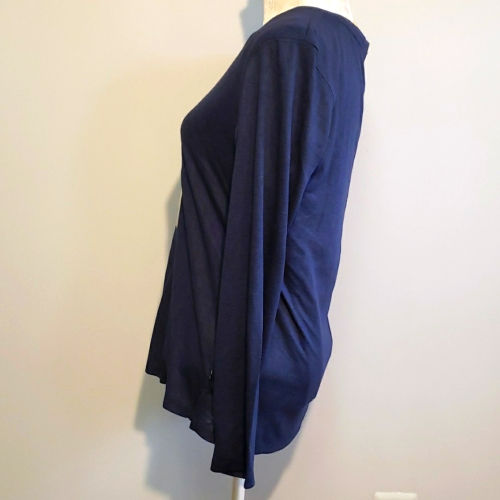 NWT- GAP NAVY BLUE LONG SLEEVE SCOOP NECK TEE SIZE MEDIUM - Picture 2 of 12